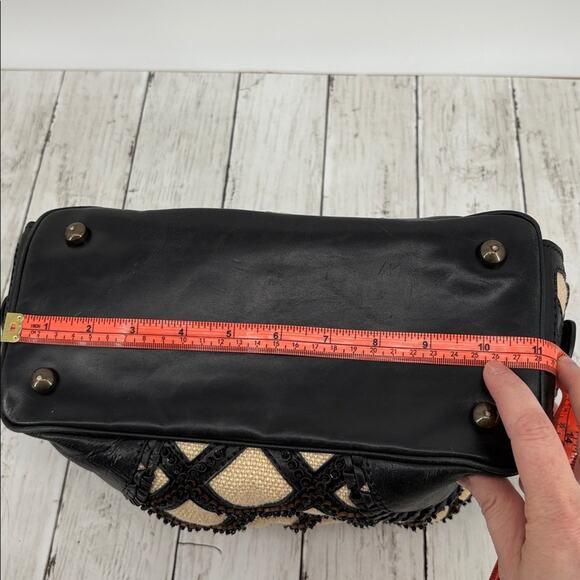 Vintage Isabella Fiore Women’s Black and Tan Leather Fabric Lattice Shoulder Bag - Picture 12 of 14